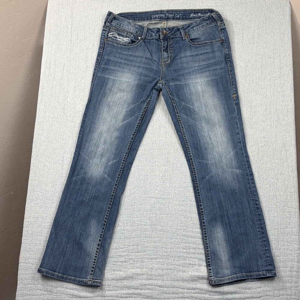 Cowgirl Tuff Dont Fence Me In Embroidered Blue Denim‎ Jeans Women 34x31